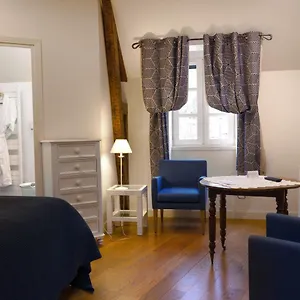 Le Vieux Pont Hotel Belcastel (Aveyron)