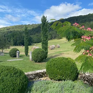 Gasthuis Clos De Mont July, Avec Vue Et Terrasse Dans Demeure Historique, Ceyzeriat
